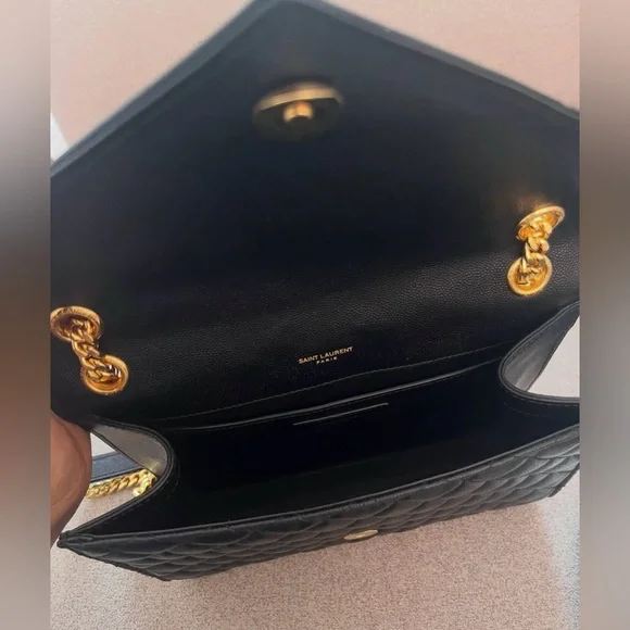 Authentic Saint Laurent Triquilt Medium YSL Shoulder Bag in Grained Leather. - Picture 5 of 13